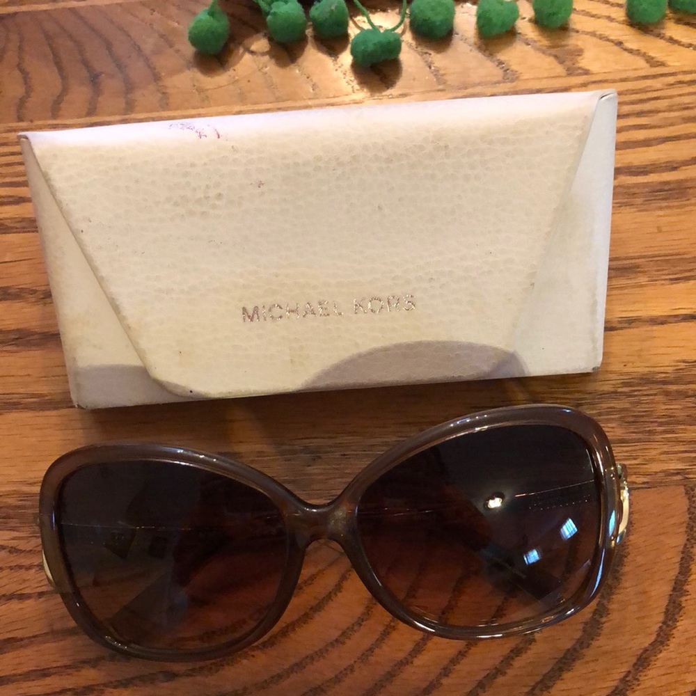 AUTHENTIC MICHAEL KORS SUNGLASS